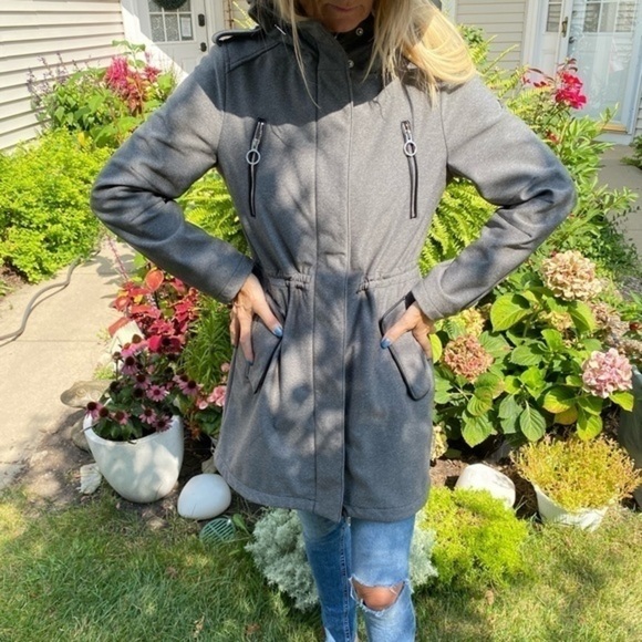 🛍Hp🛍Bcbgenerationhooded Lined Coat - Picture 2 of 15